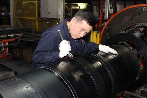 延長(zhǎng)橡膠榮獲3.15全國(guó)質(zhì)量檢驗(yàn)信得過(guò)產(chǎn)品等多項(xiàng)榮譽(yù)，彰顯行業(yè)標(biāo)桿地位